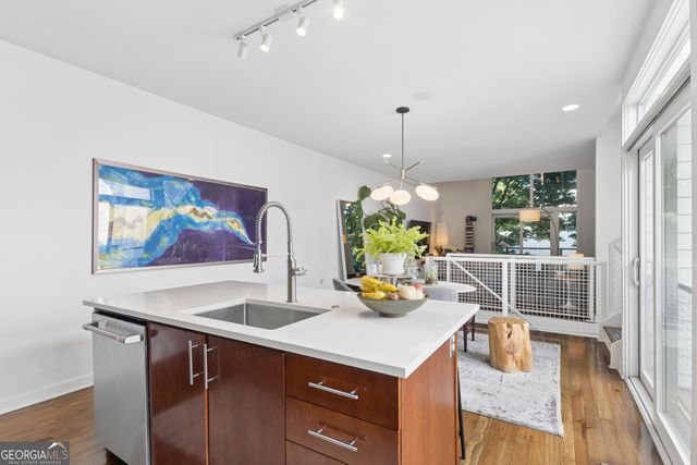 1260 Van Allen Mews NW, Atlanta, GA 30318
