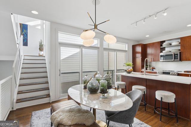 1260 Van Allen Mews NW, Atlanta, GA 30318