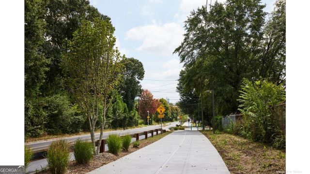 1260 Van Allen Mews NW, Atlanta, GA 30318