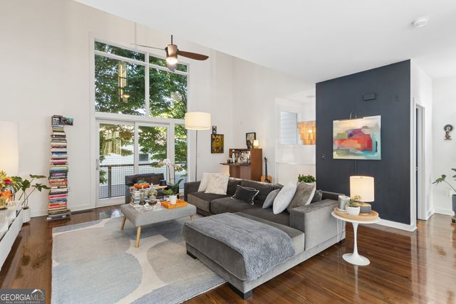 1260 Van Allen Mews NW, Atlanta, GA 30318