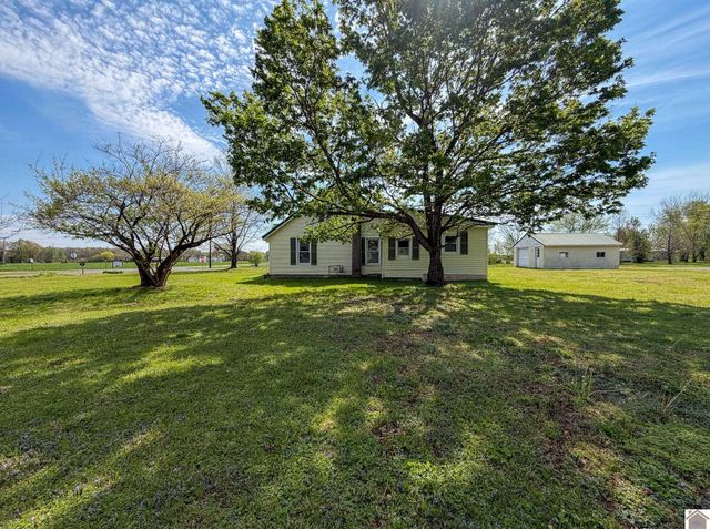 12800 Woodville Road, Kevil, KY 42053