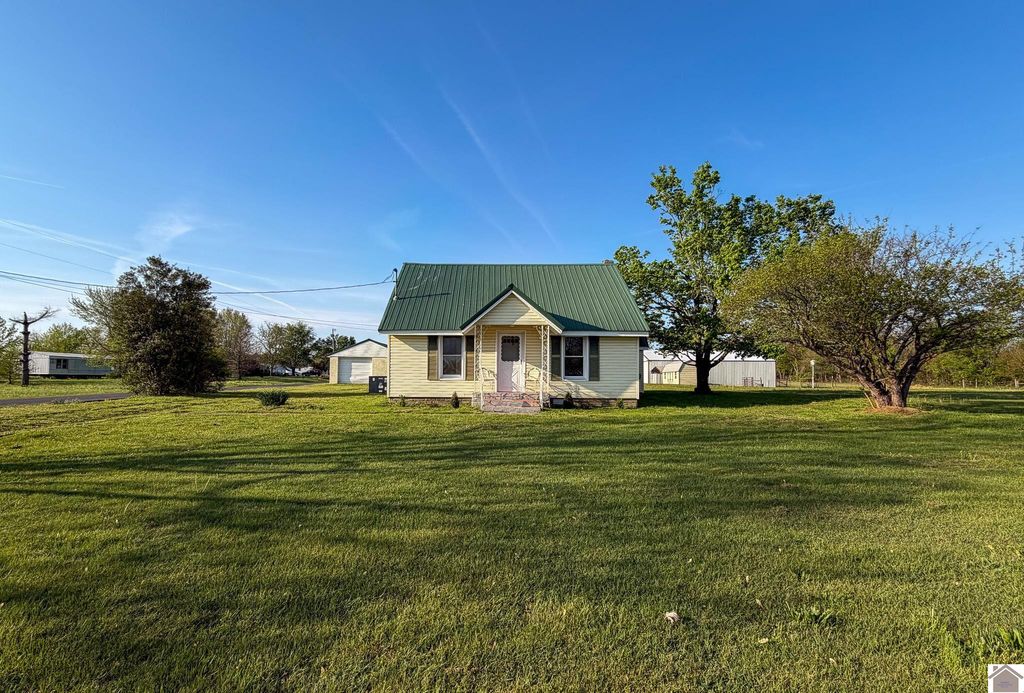 12800 Woodville Road, Kevil, KY 42053