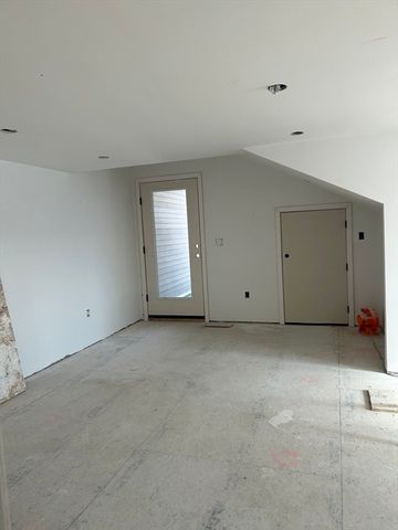 34 West Street B, Newton, MA 02458