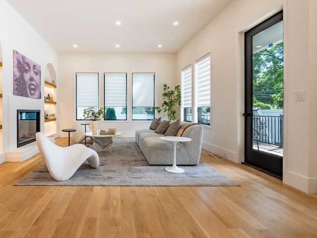 34 West Street B, Newton, MA 02458