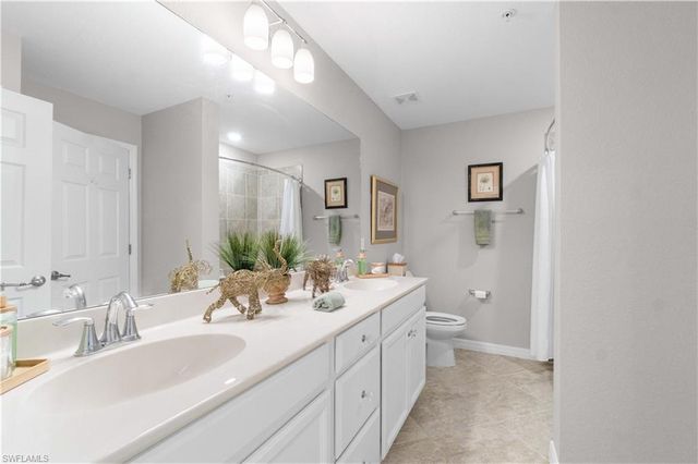 9596 Trevi CT 5418, Naples, FL 34113