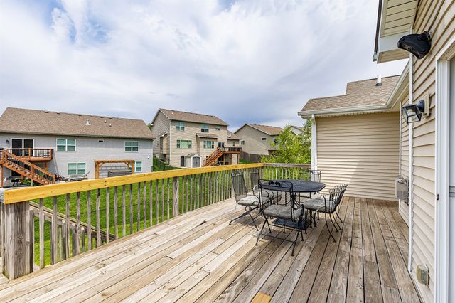 5008 NE Ledgestone Drive, Ankeny, IA 50021
