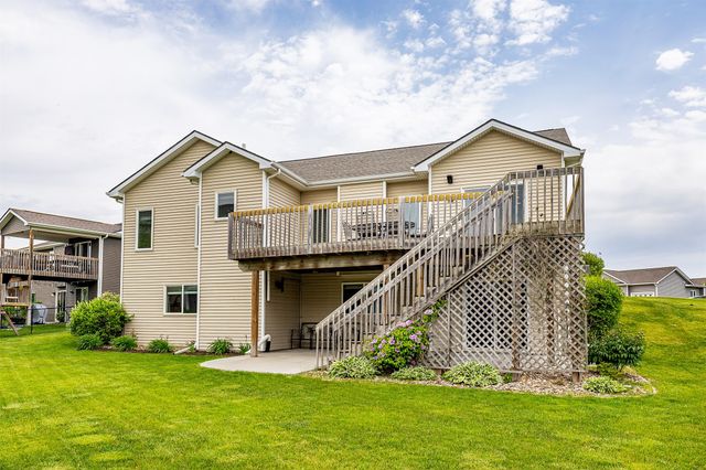 5008 NE Ledgestone Drive, Ankeny, IA 50021