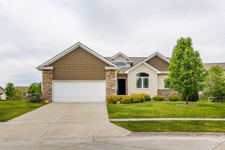 5008 NE Ledgestone Drive, Ankeny, IA 50021