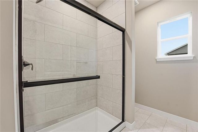 12427 S Redwood Street, Lee's Summit, MO 64086