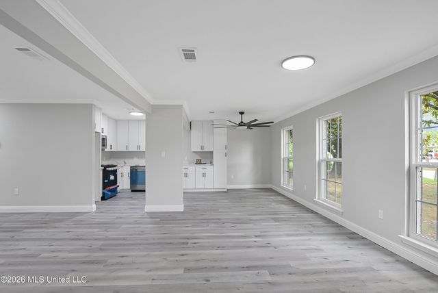 2104 Westgate Parkway, Gautier, MS 39553