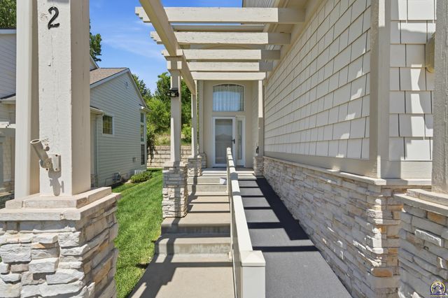 2052 Stephen Court, Manhattan, KS 66503