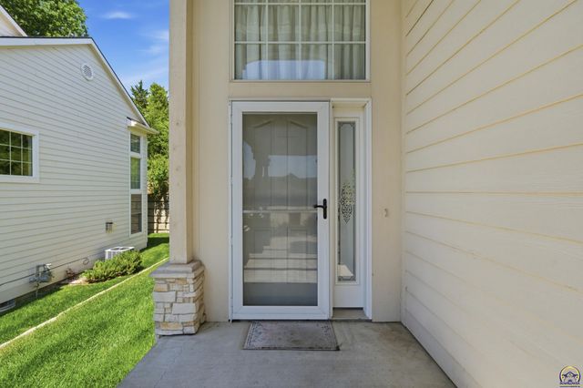 2052 Stephen Court, Manhattan, KS 66503