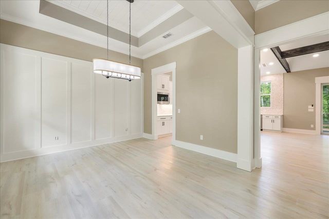 5681 Iola Cres Drive, Tallahassee, FL 32309