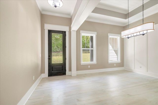 5681 Iola Cres Drive, Tallahassee, FL 32309