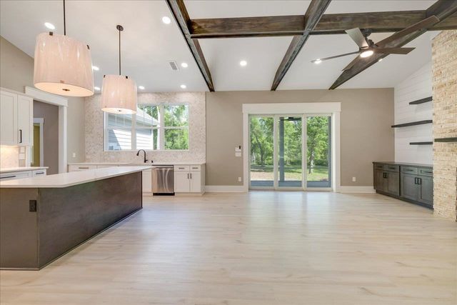 5681 Iola Cres Drive, Tallahassee, FL 32309