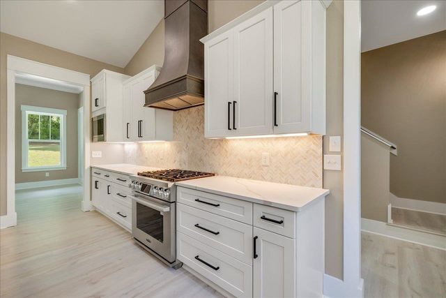 5681 Iola Cres Drive, Tallahassee, FL 32309