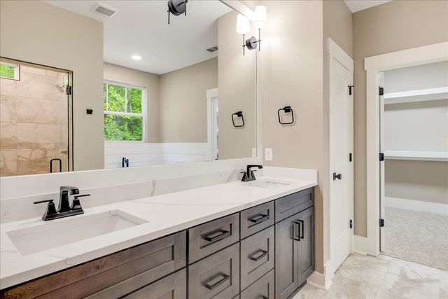 5681 Iola Cres Drive, Tallahassee, FL 32309