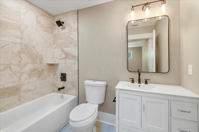 5681 Iola Cres Drive, Tallahassee, FL 32309