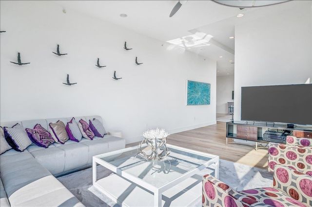 1101 Ivean Pearson RD A102, Lago Vista, TX 78645