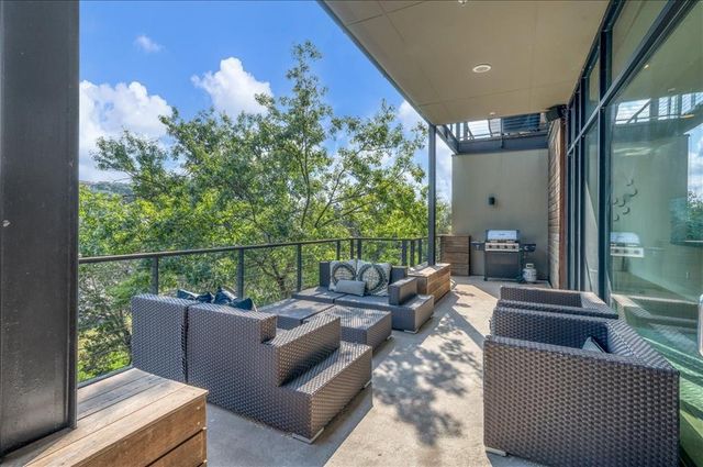 1101 Ivean Pearson RD A102, Lago Vista, TX 78645