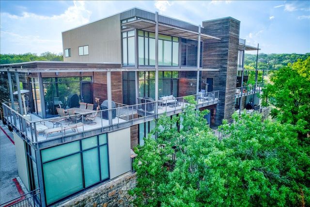 1101 Ivean Pearson RD A102, Lago Vista, TX 78645