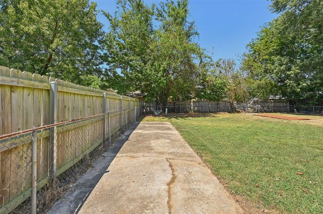 1624 S 4th Street, Broken Arrow, OK 74012