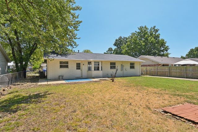1624 S 4th Street, Broken Arrow, OK 74012
