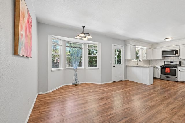 1624 S 4th Street, Broken Arrow, OK 74012
