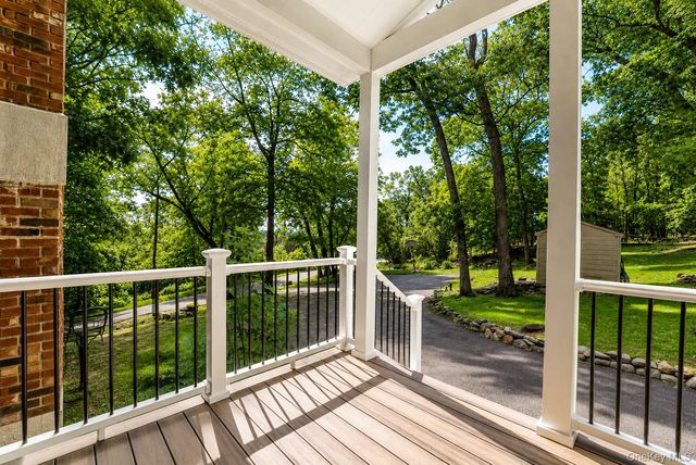 31 Pleasant Road, Lake Peekskill, NY 10537