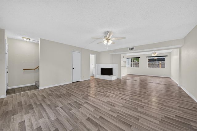 8101 Amelia Road 401D, Houston, TX 77055