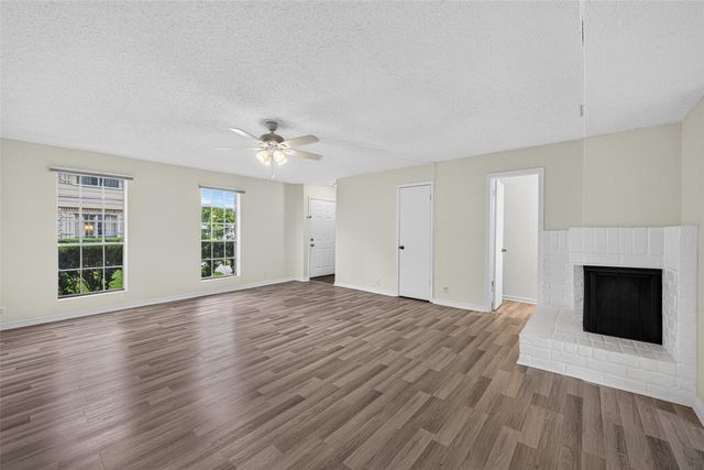 8101 Amelia Road 401D, Houston, TX 77055