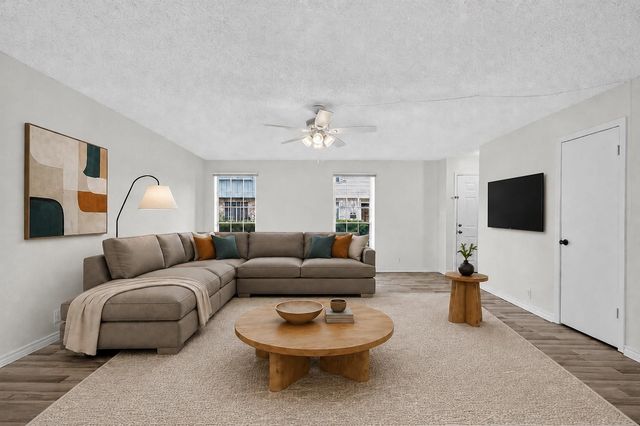 8101 Amelia Road 401D, Houston, TX 77055