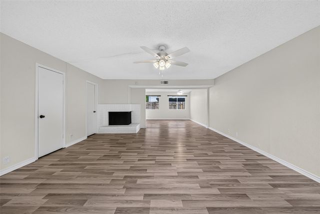 8101 Amelia Road 401D, Houston, TX 77055
