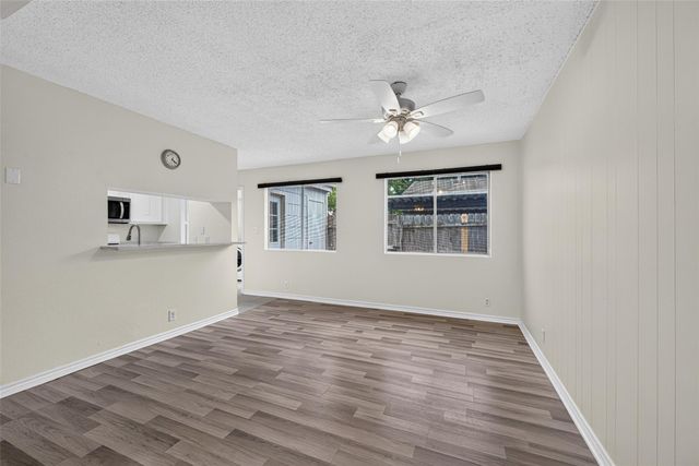 8101 Amelia Road 401D, Houston, TX 77055