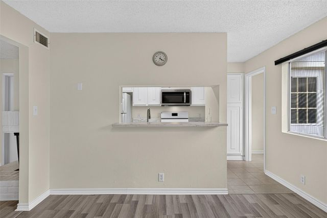 8101 Amelia Road 401D, Houston, TX 77055