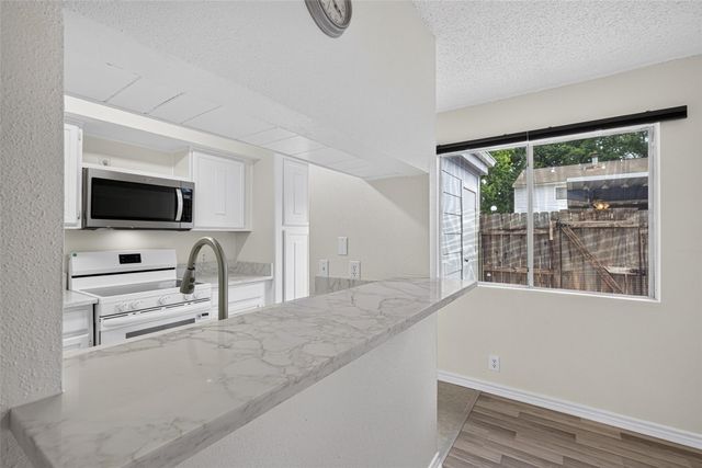 8101 Amelia Road 401D, Houston, TX 77055