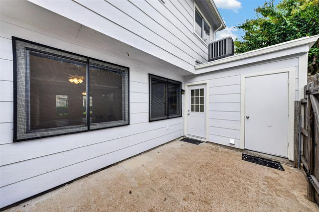 8101 Amelia Road 401D, Houston, TX 77055