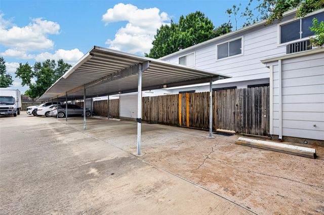 8101 Amelia Road 401D, Houston, TX 77055