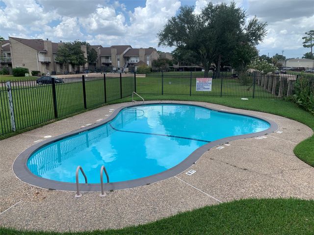 8101 Amelia Road 401D, Houston, TX 77055