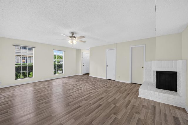 8101 Amelia Road 401D, Houston, TX 77055