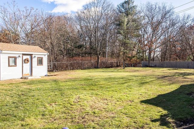 28 Nevens Circle, Rockland, MA 02370