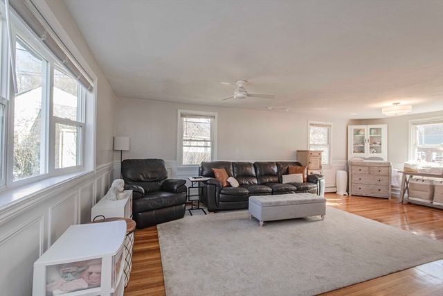 28 Nevens Circle, Rockland, MA 02370