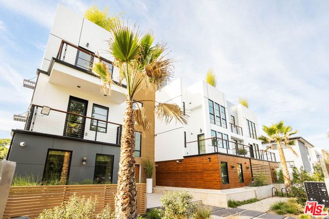 547 N Sweetzer Avenue 103, West Hollywood, CA 90048