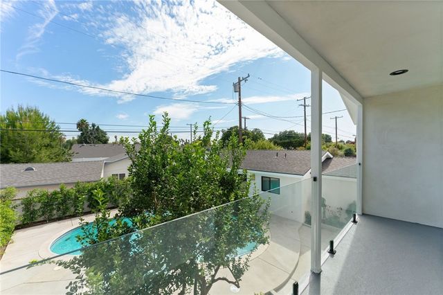 15622 Index, Granada Hills, CA 91344