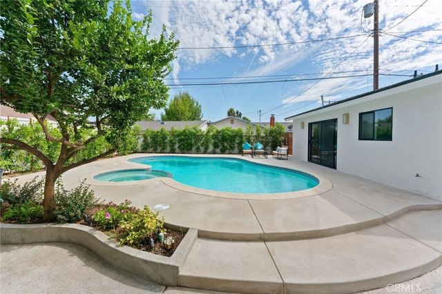 15622 Index, Granada Hills, CA 91344