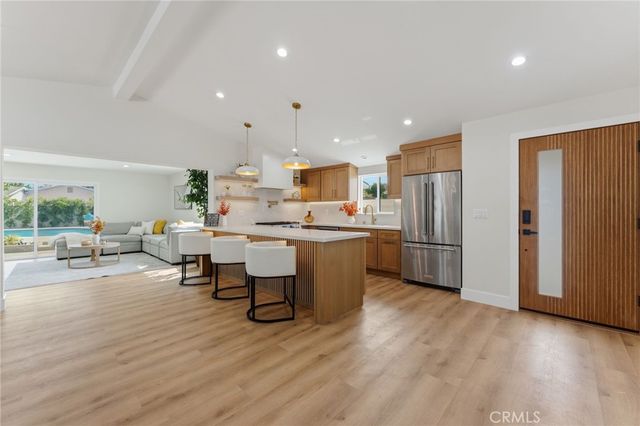 15622 Index, Granada Hills, CA 91344