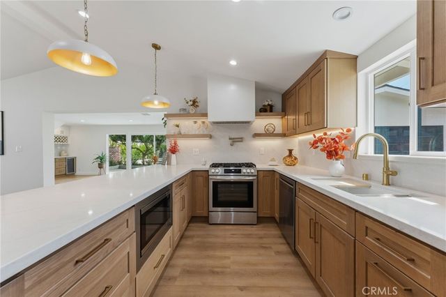 15622 Index, Granada Hills, CA 91344