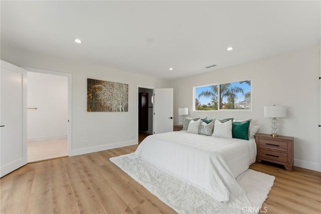 15622 Index, Granada Hills, CA 91344