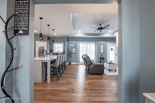 108 Summit Creek Dr, Elizabethtown, KY 42701