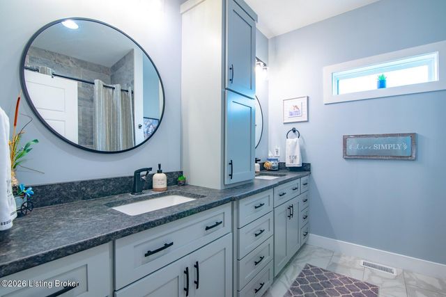 108 Summit Creek Dr, Elizabethtown, KY 42701